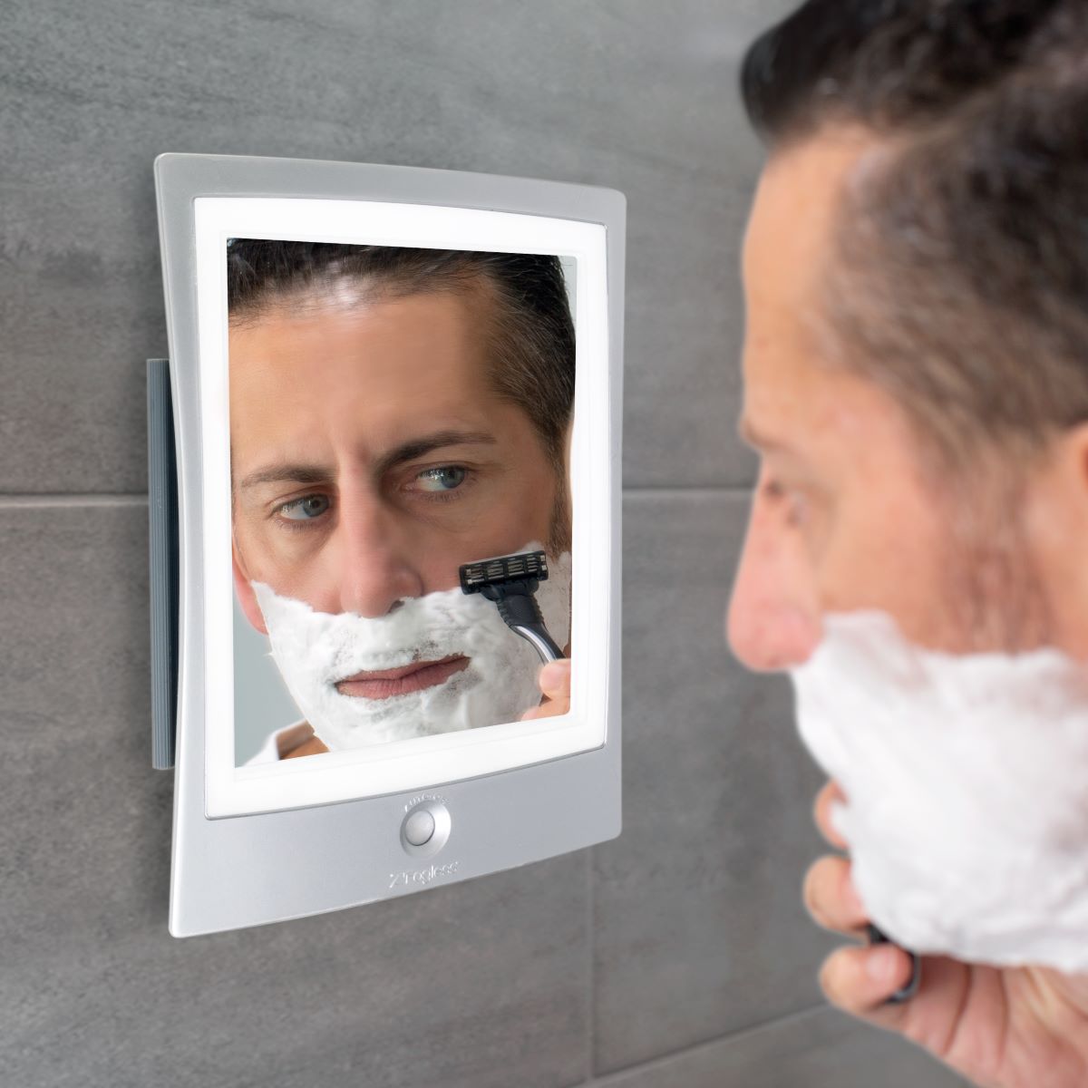 Adjustable Fog Free Mirror - image 6