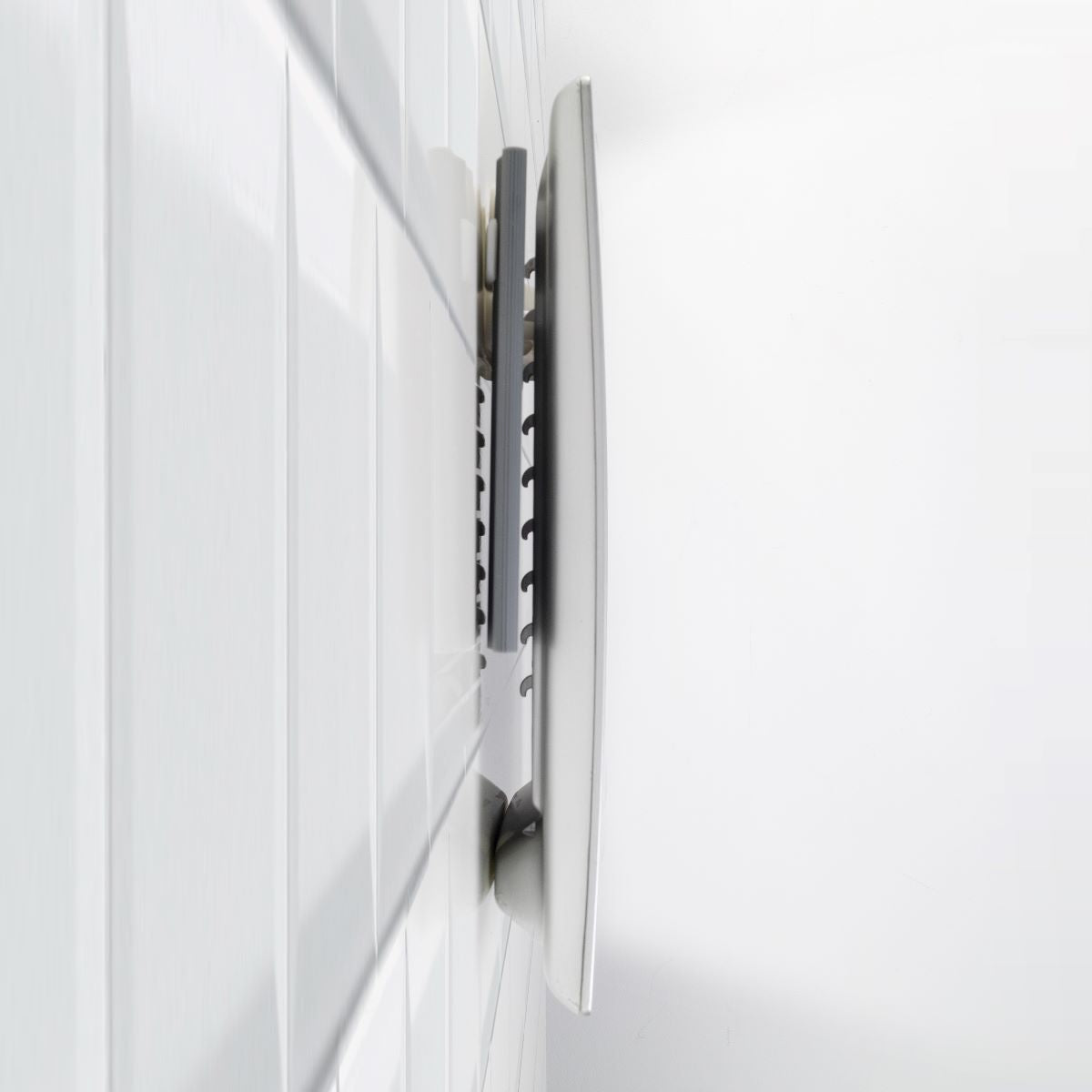 Adjustable Fog Free Mirror - image 9