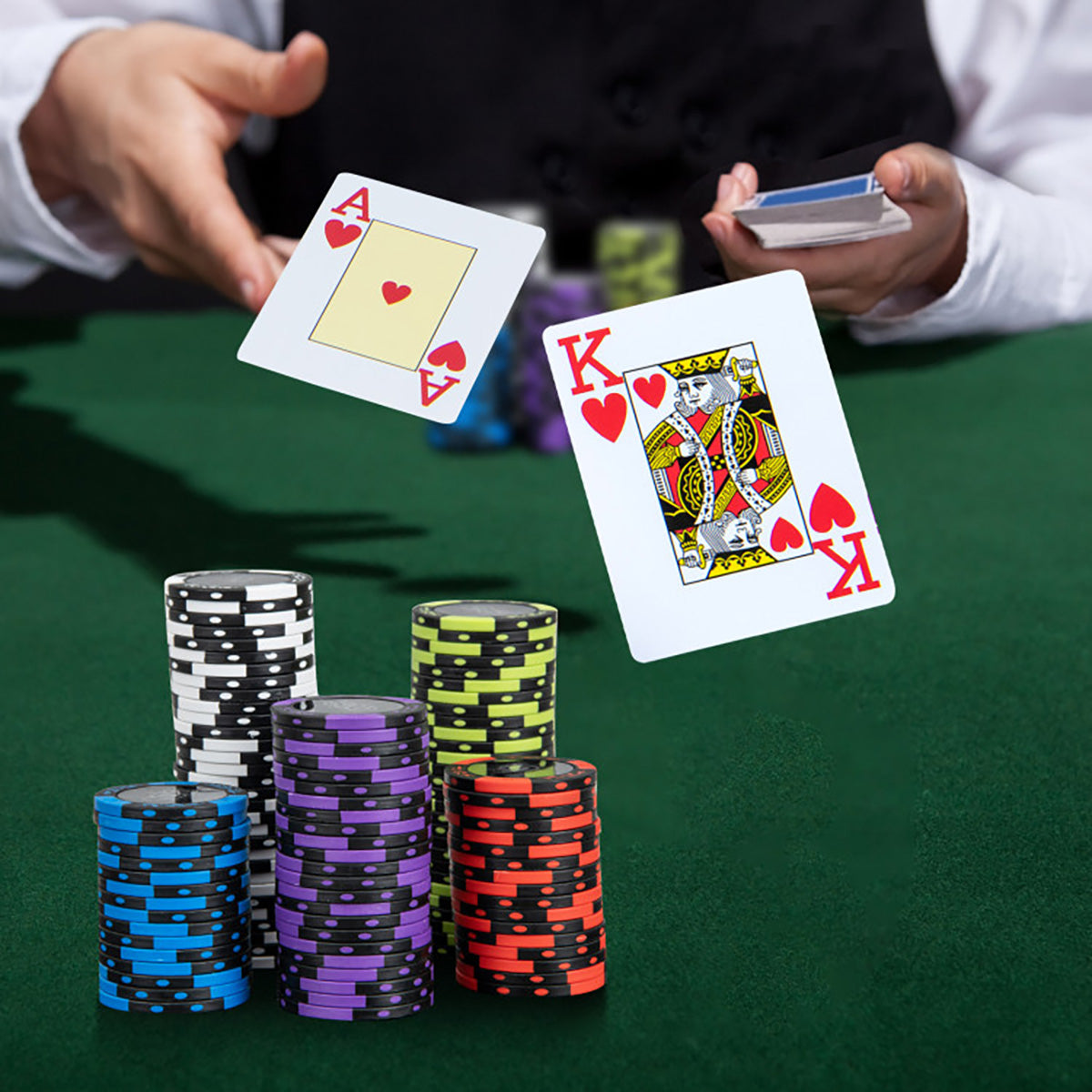 Texas Hold'em Poker Chip Set - image 15