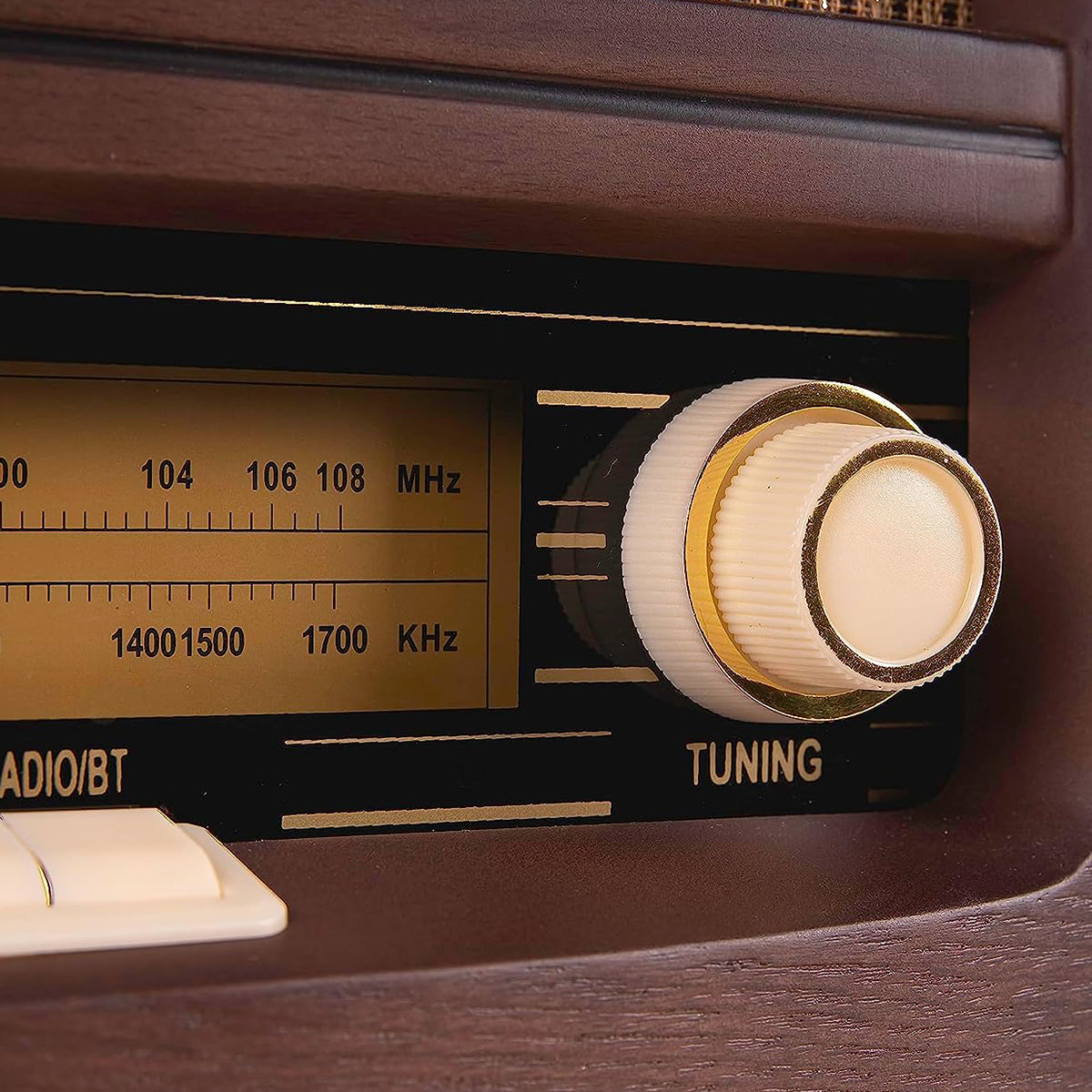 Vintage Bluetooth Radio and Wireless Charger - image 4
