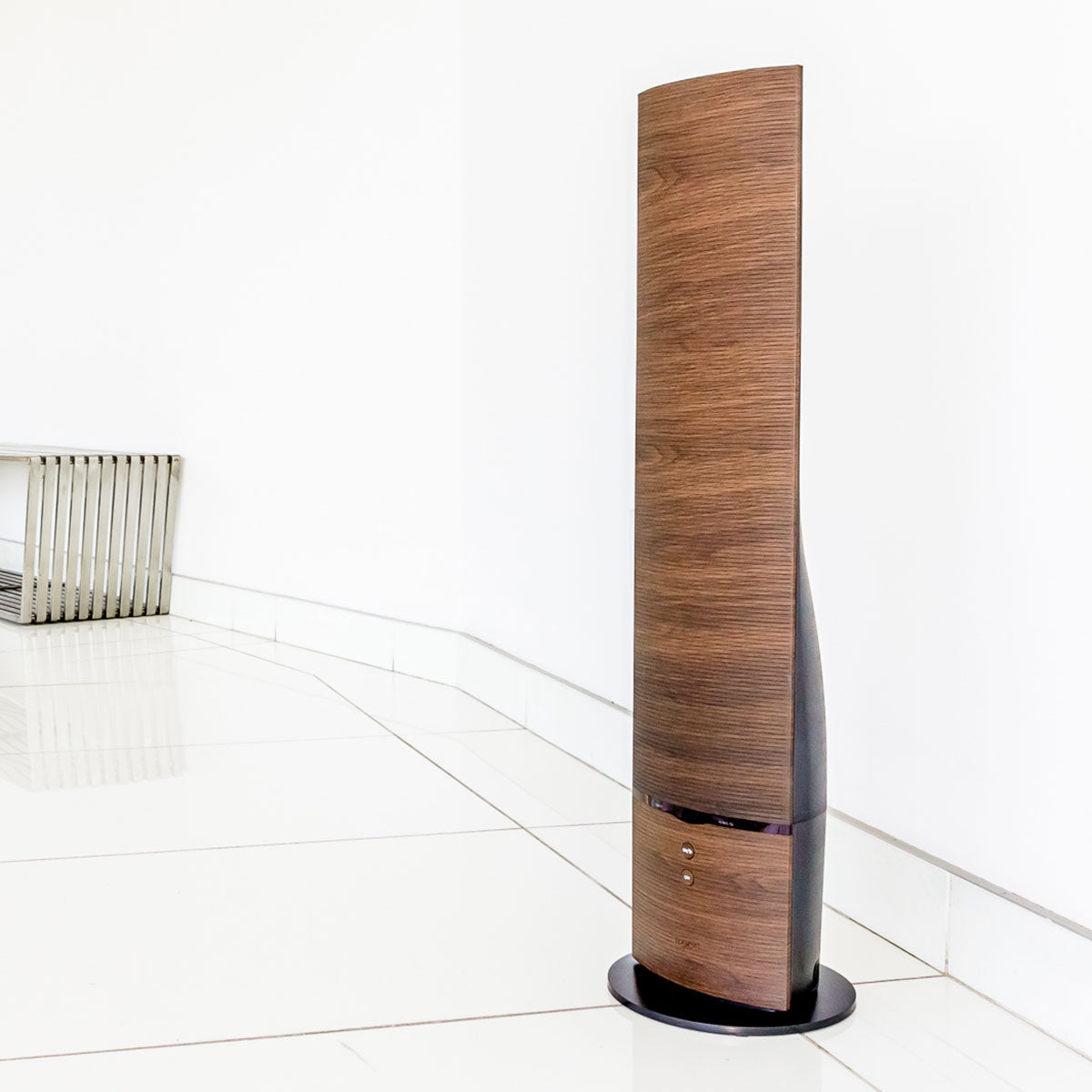 Wood-Grain Tower Aromatherapy Humidifier - image 2