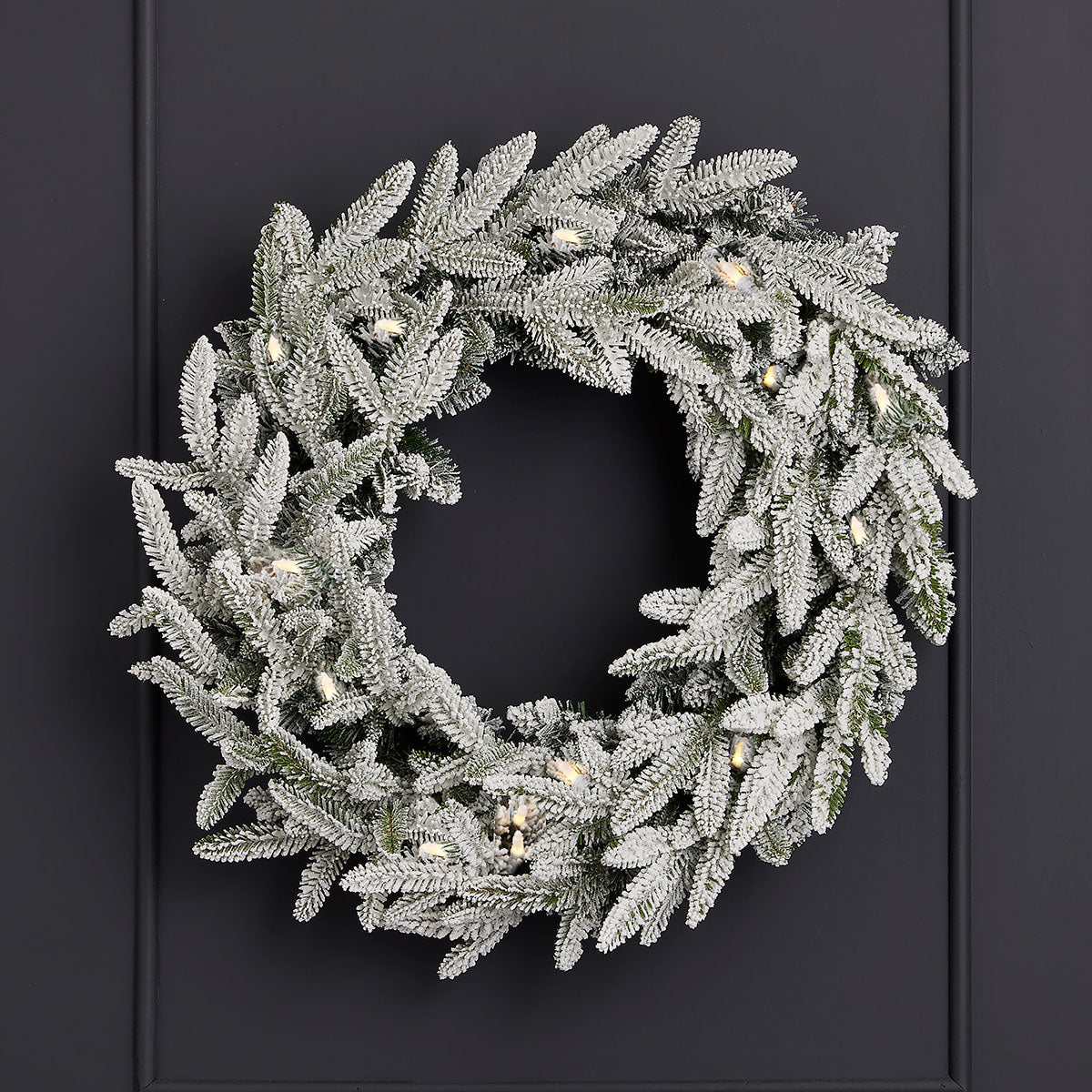 24'' Flocked Frasier Fir Wreath