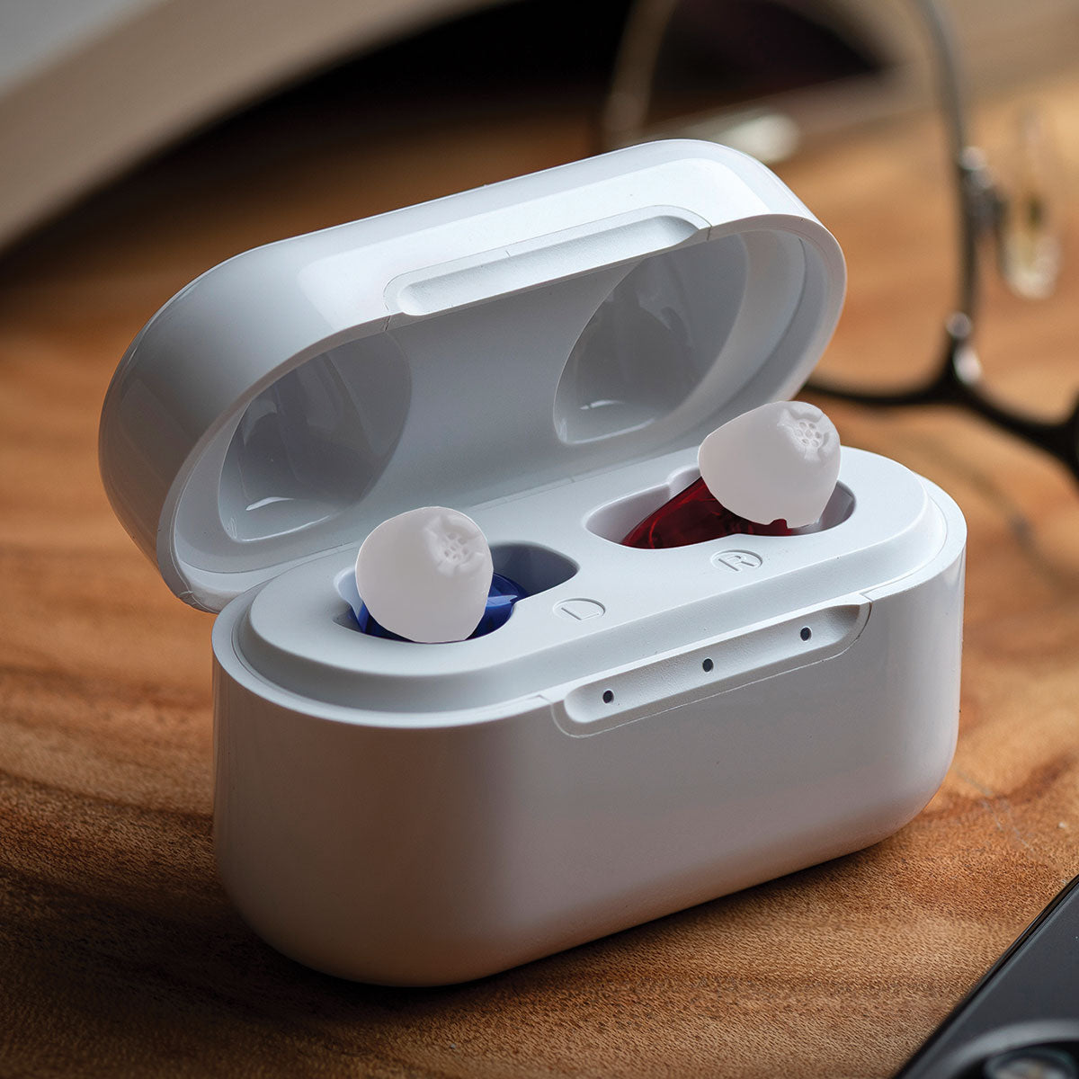 Complete In-Canal Hearing Aid