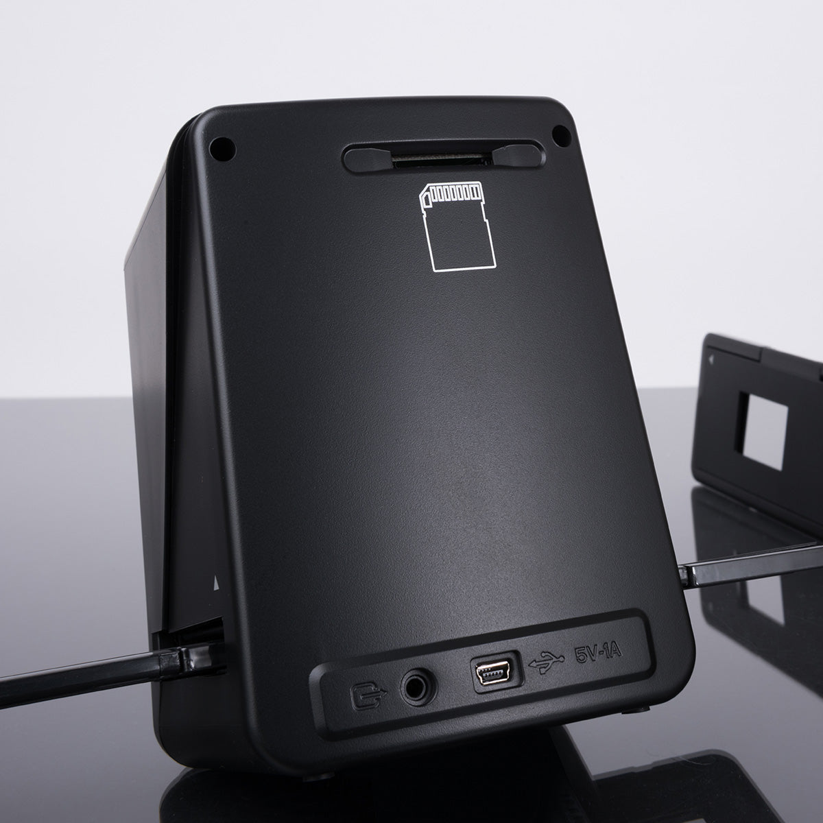 Slide and Negative Media Converter by Sharper Image - image 4