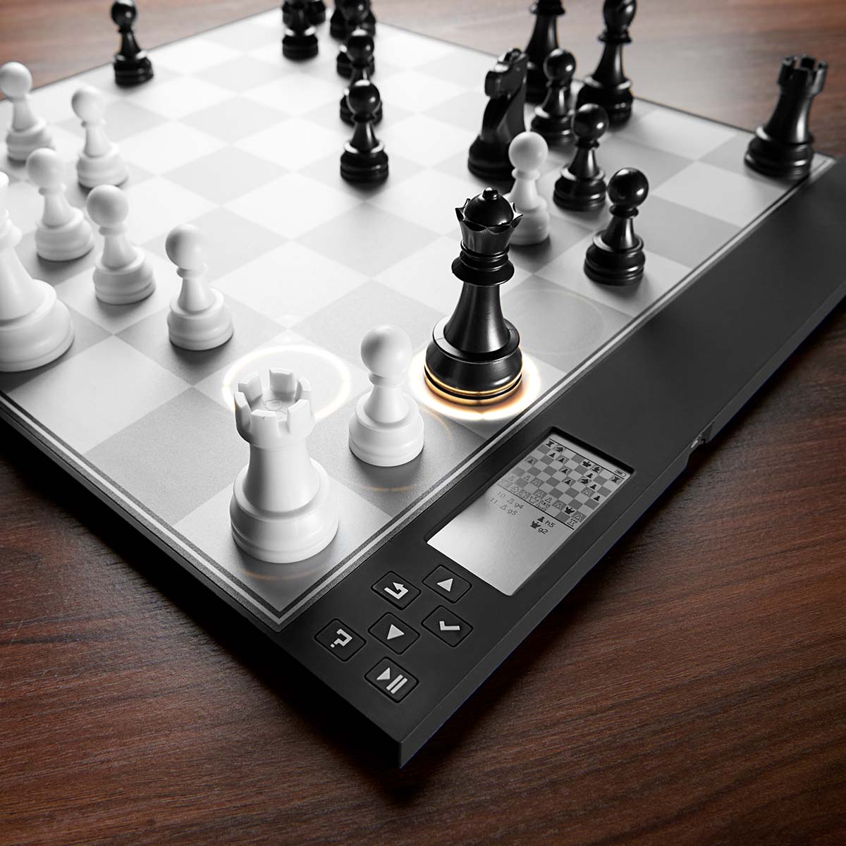 Digital Electronic Chess Computer