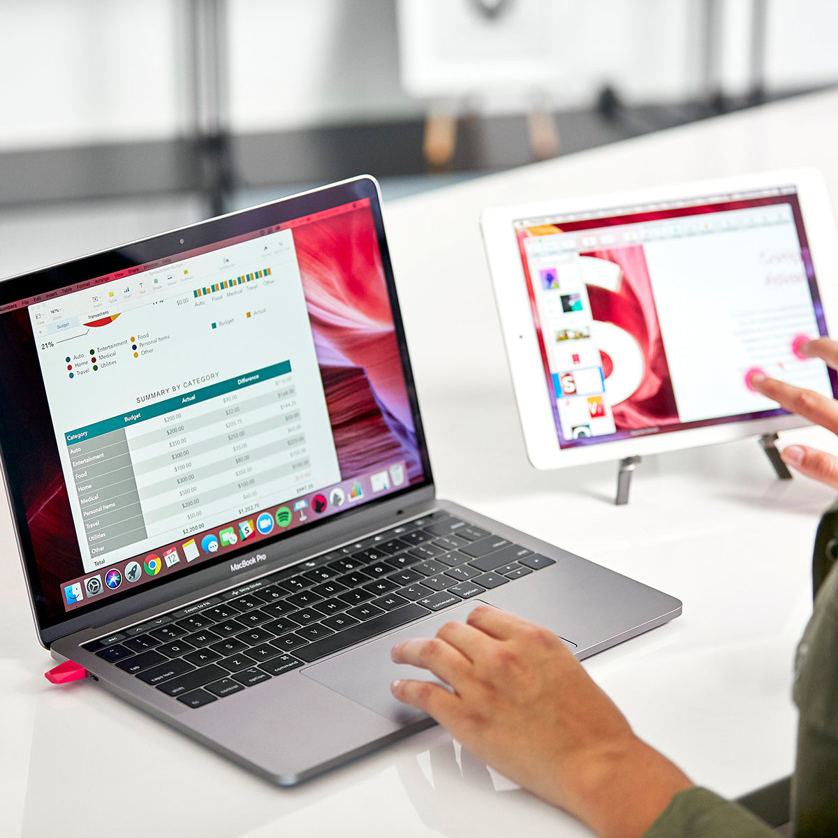 iPad-to-Monitor Adapter - image 4