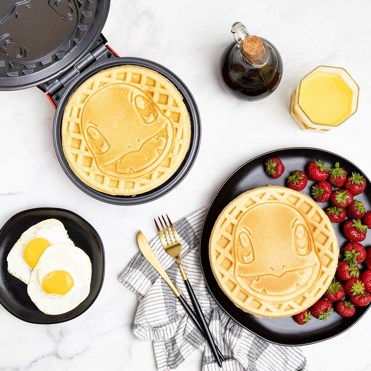 Pokémon Charmander Round Waffle Maker - image 5