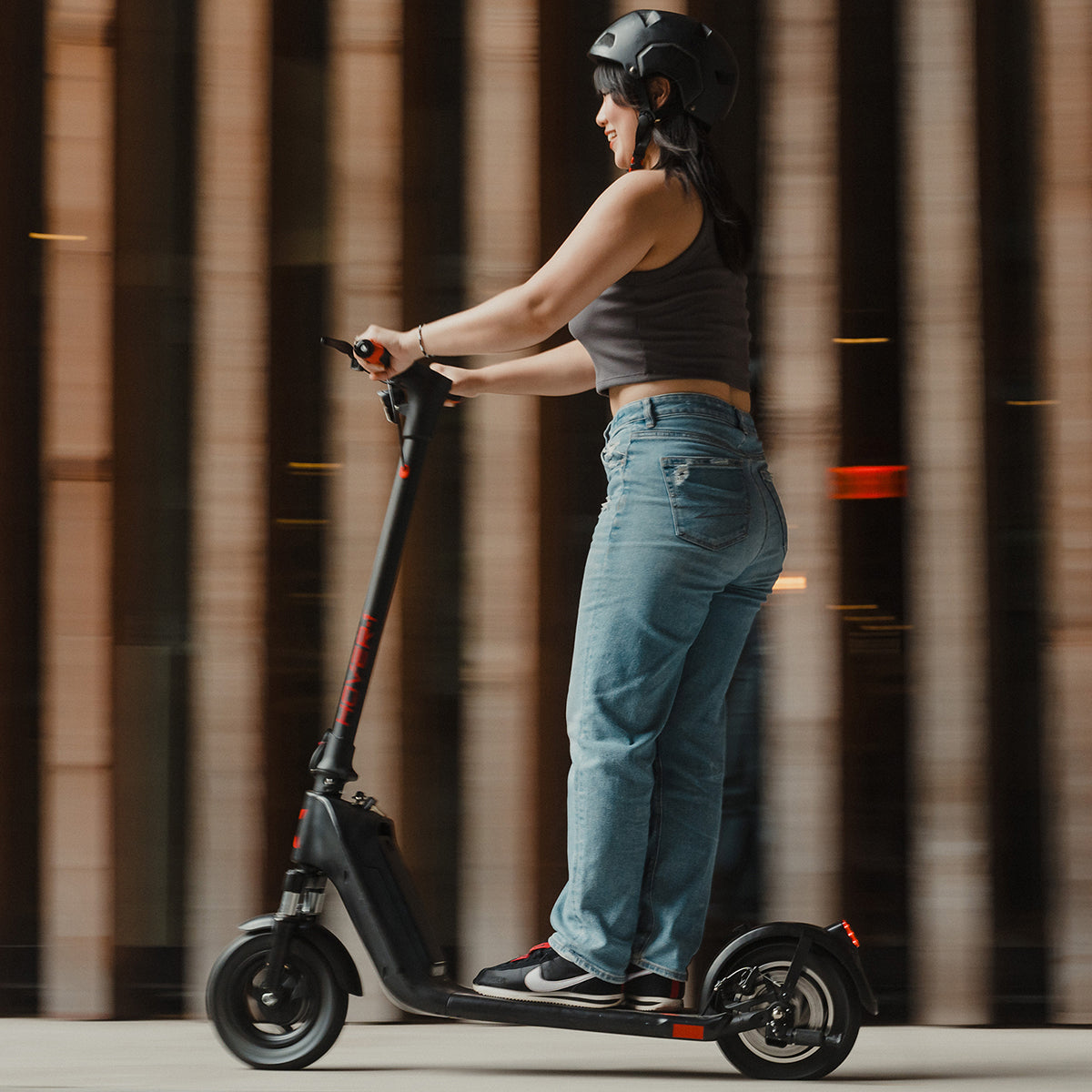 Foldable E-Scooter with 24-Mile Range - image 6