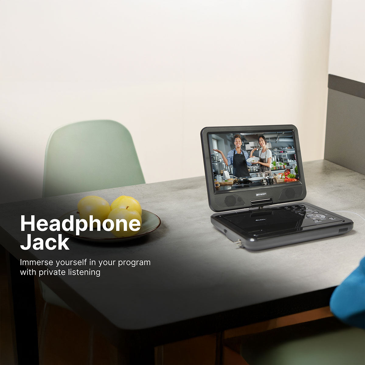 10'' Portable DVD Player - image 6