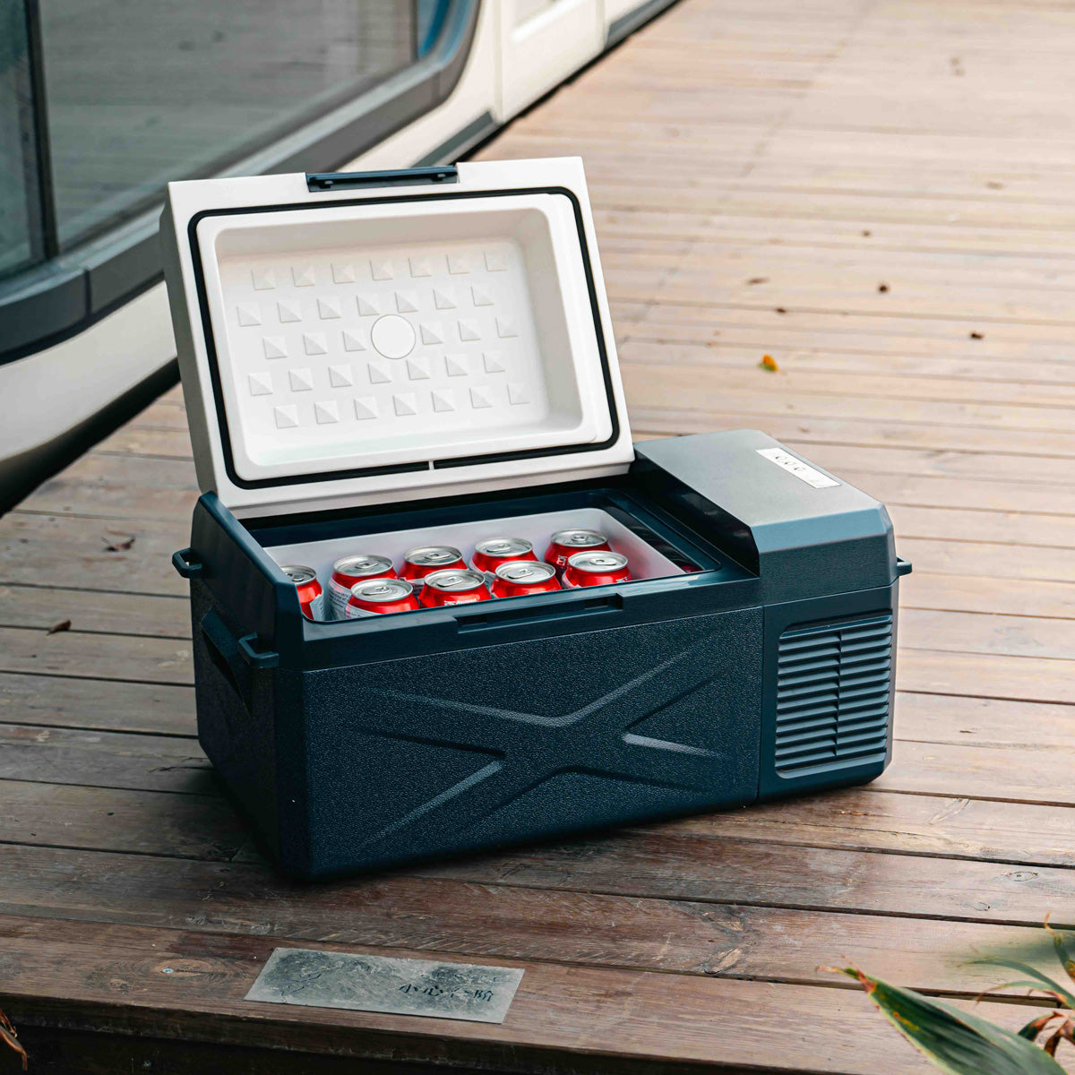 Portable Iceless Electric Cooler - image 23