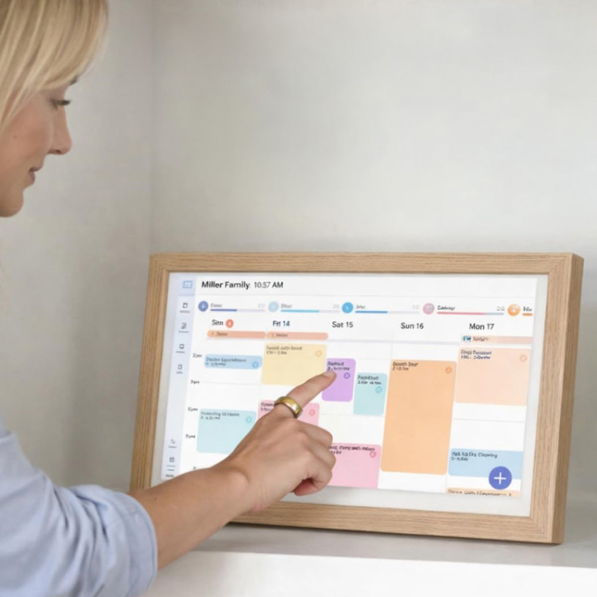 Digital Calendar and Family Frame